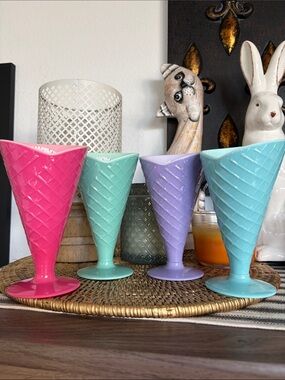 🆕Samba 4 Pastel Melamine Ice Cream Pedestal Cups